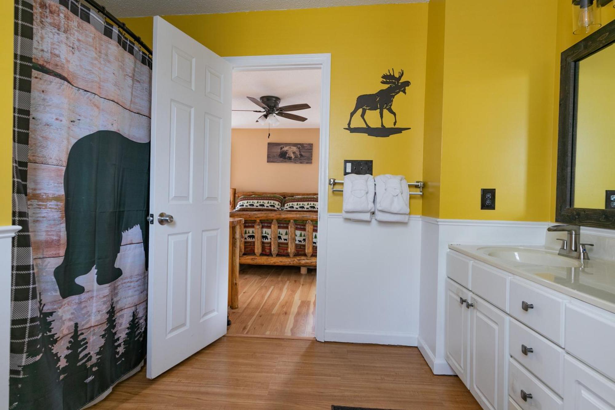 Heavenly View - Bear Themed Cabin, Hottub, Dog-Friendly, Near Gatlinburg Luaran gambar
