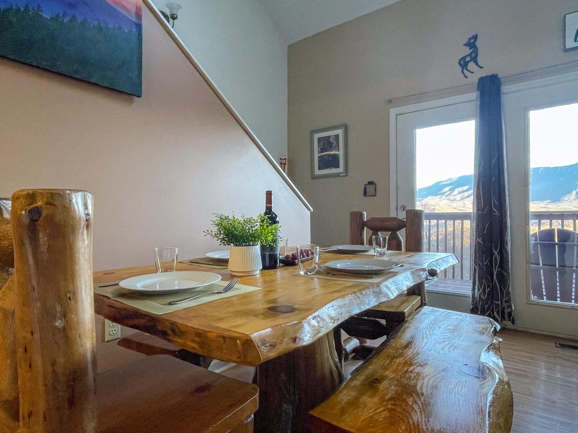 Heavenly View - Bear Themed Cabin, Hottub, Dog-Friendly, Near Gatlinburg Luaran gambar