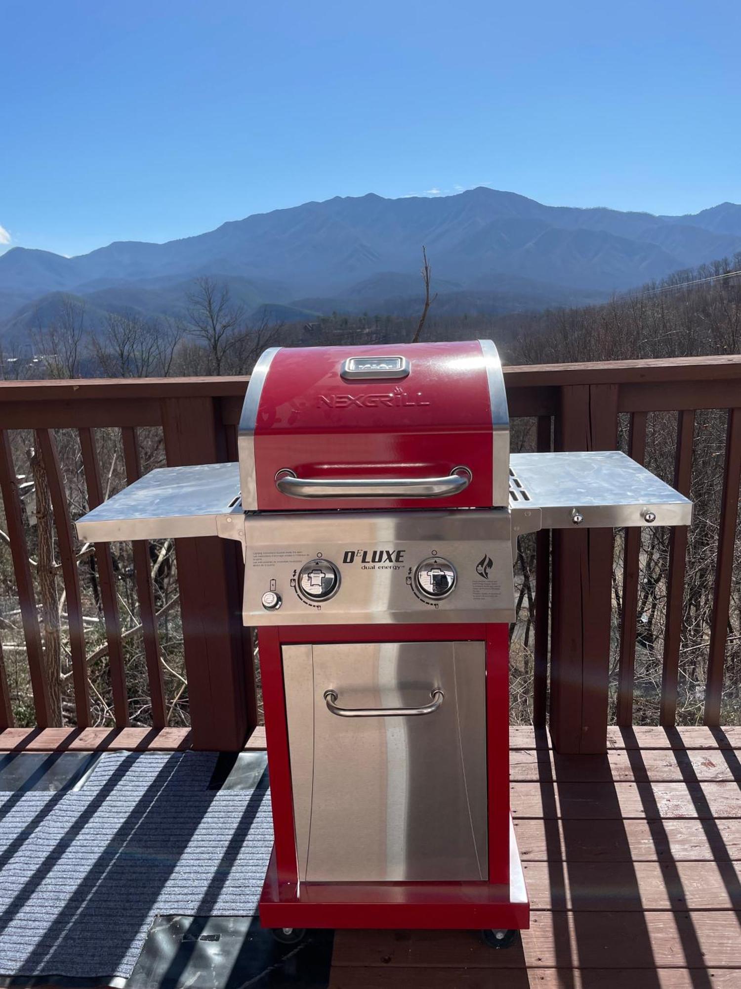 Heavenly View - Bear Themed Cabin, Hottub, Dog-Friendly, Near Gatlinburg Luaran gambar